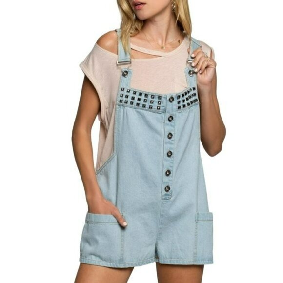 NWT POL Denim Studded Overall Side Pockets Shorts - Picture 2 of 11